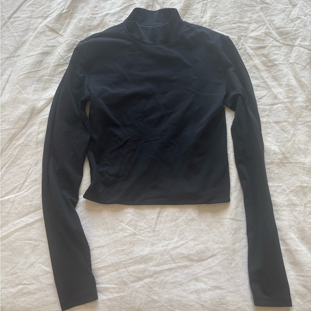 Aritzia contour mock neck
